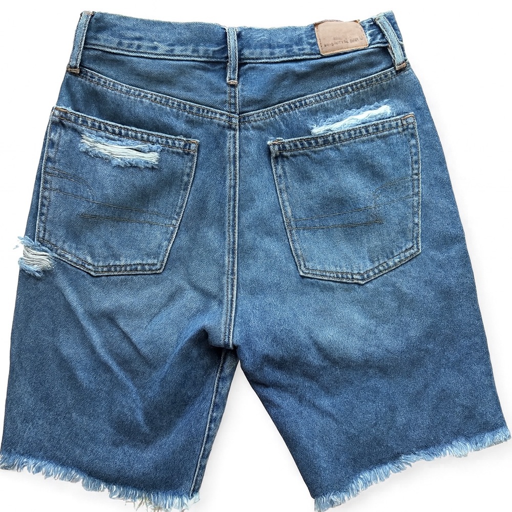 ✨2/$25✨ American‎ Eagle Outfitters Long Distressed Bermuda Mid Rise Shorts Sz 0 - Picture 2 of 3
